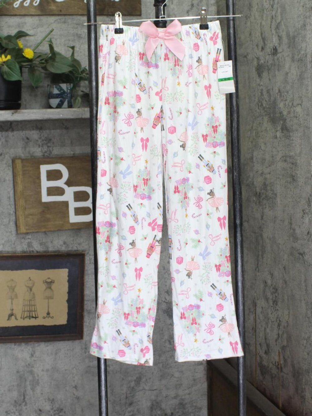 Max & Olivia & Holiday Christmas Pajama Pants Ivory Off White Multi L (10/12)